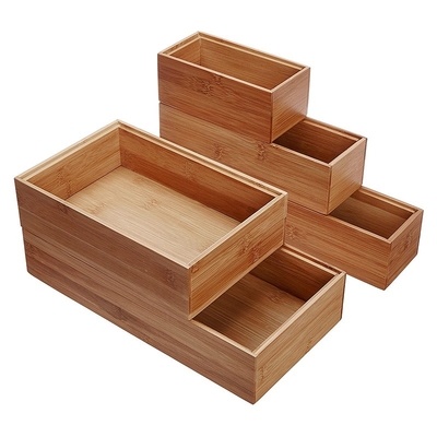 Conjunto de caixa de armazenamento de cinco peças de bambu esculpido para uma sala de estar sofisticada e organizada